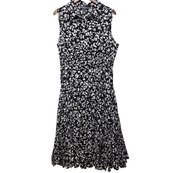 Chelsea & Theodore Dresses & Skirts - Chelsea & Theodore XL Black White Floral Cotton Smocked‎ Midi Dress Sleeveless